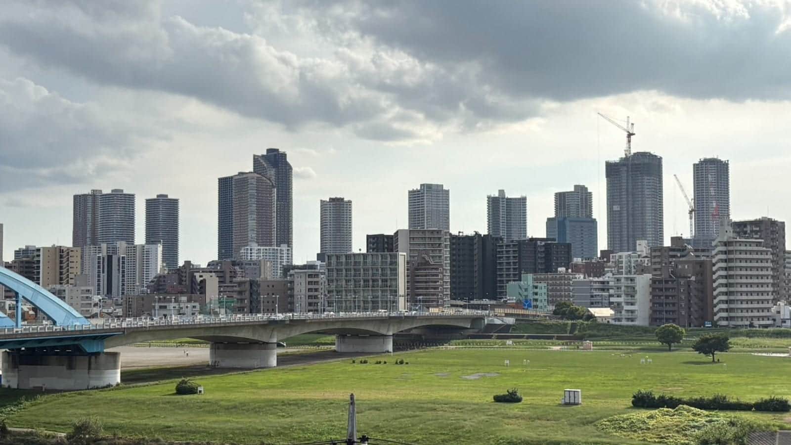 東京中古マンション28ヶ月ぶり下落　日銀利上げ効果が顕在化　都心価格が先に失速、周辺エリアはいつまで持つか
