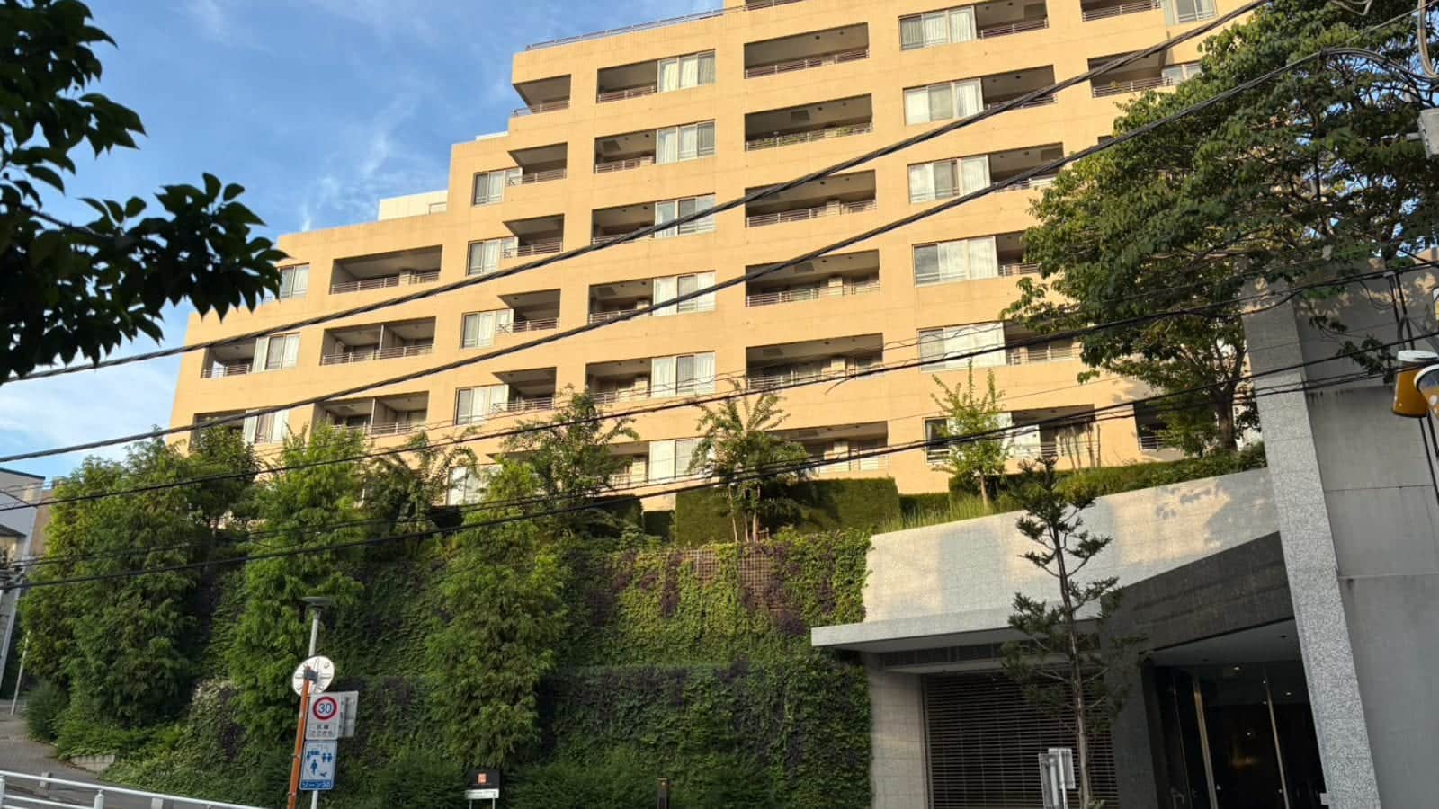日本賣房才知稅重,差一年可以差到一倍,但為什麼非居住者的稅率比日本人還低